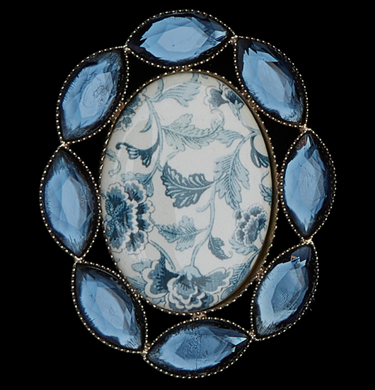 SPILLE | Visioni Ibride | Spilla