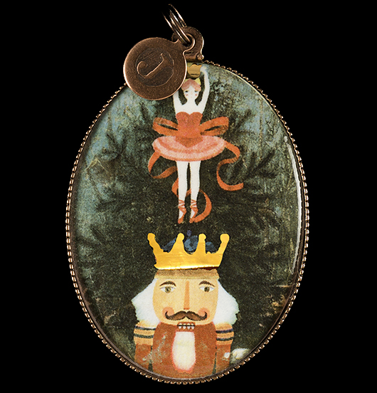 SCHIACCIANOCI con TOCCO ORO