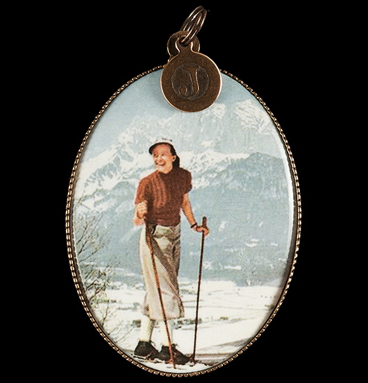 VINTAGE MOUNTAIN STYLE