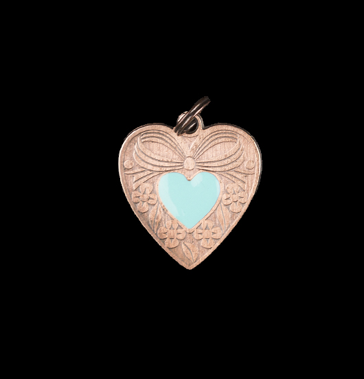 Ciondolo cuore gentile con piccolo cuoricino turchese smaltato. Collana personalizzata da regalare all'amica, sorella, fidanzata