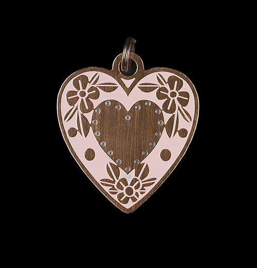 Ciondolo cuore libero in rame con particolari rosa smaltati. Collana personalizzata da regalare all'amica, alla sorella